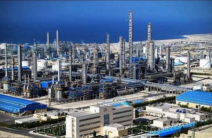 برق مازاد غرب کارون؛ هدیهای برای پتروشیمیها